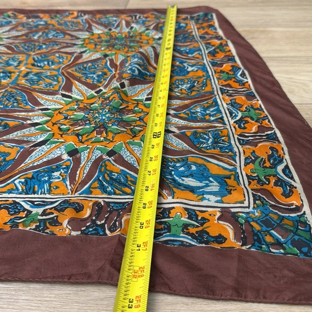 Vintage Zodiac Scarf‎